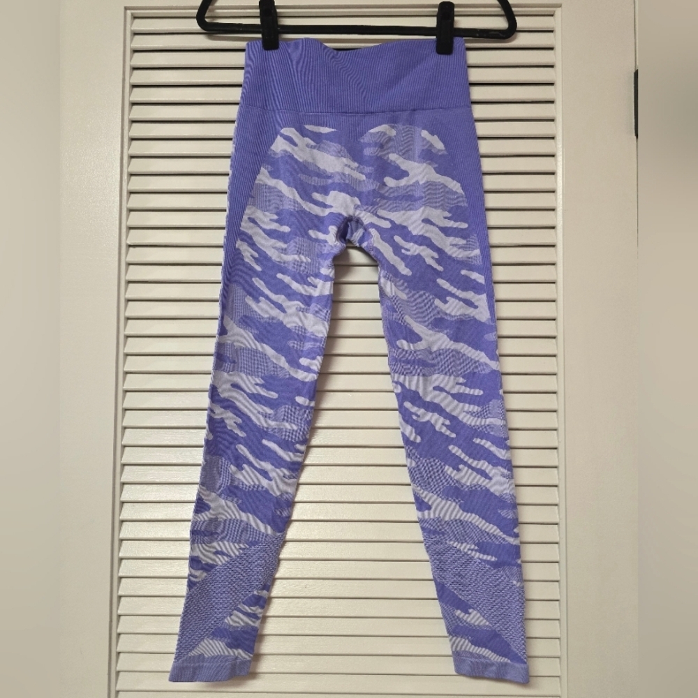 Seamless Purple & Grey Athletic Activewear Camo Leggings